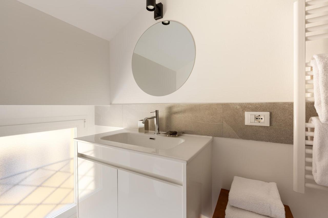 Spiga 46 Suites By Brera Apartments Milano Exterior foto